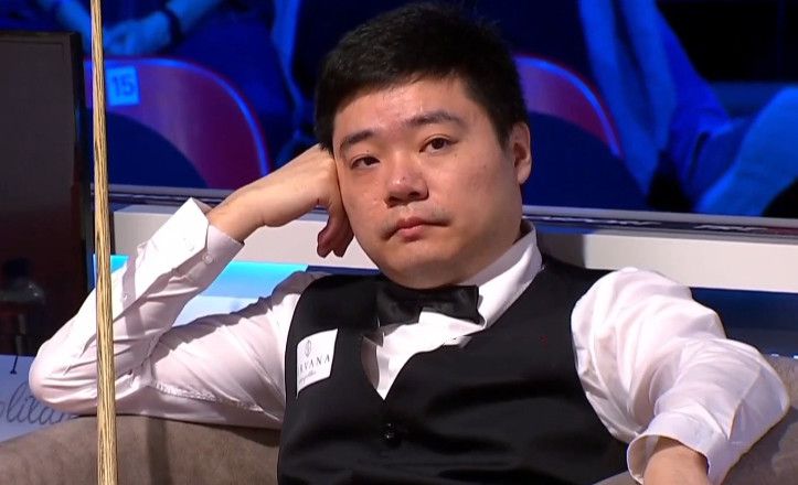 农村少妇偷人野外野战视频