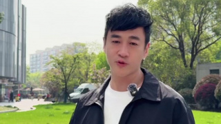 看着小刚挺进娇妻的体内